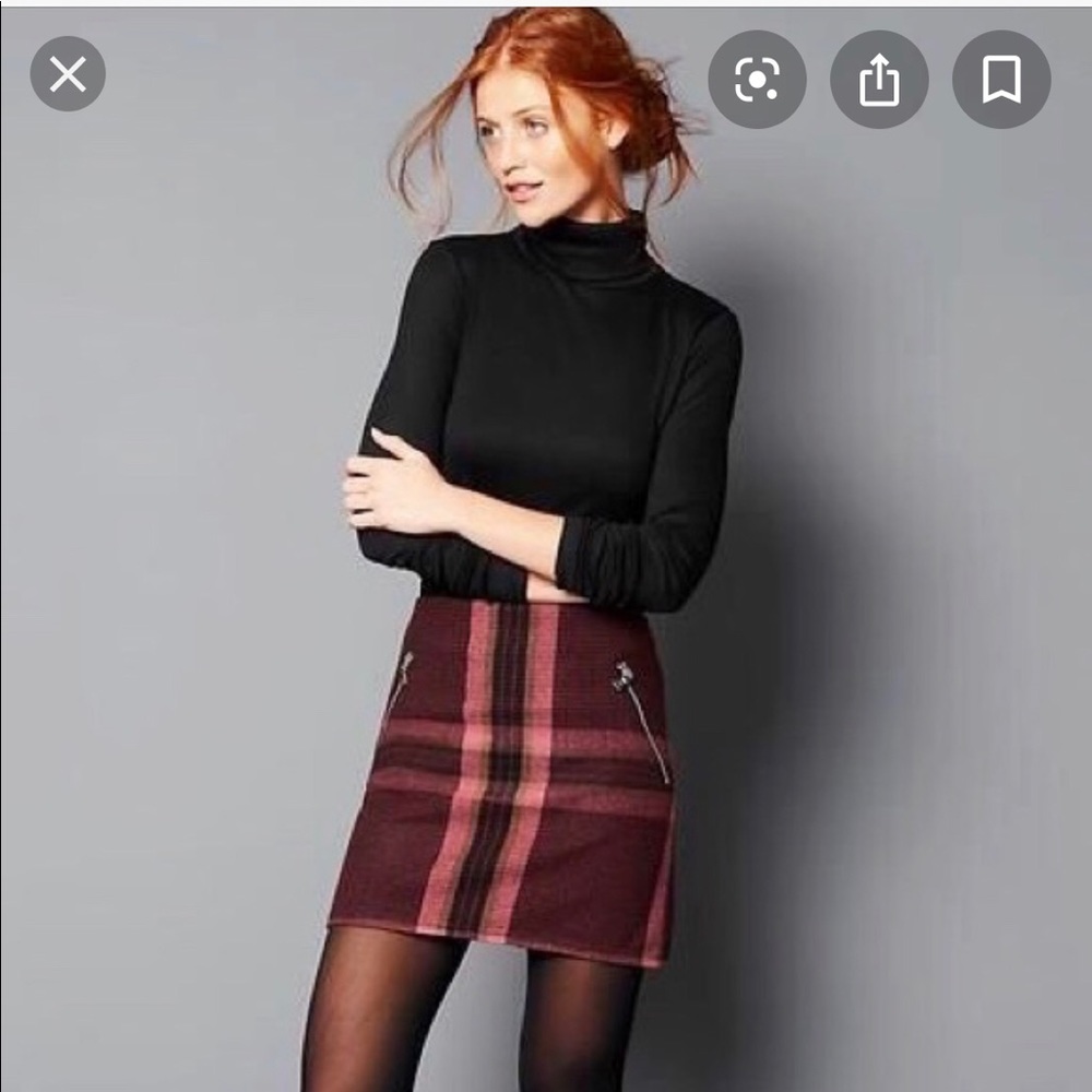 4/$20 GAP plaid miniskirt